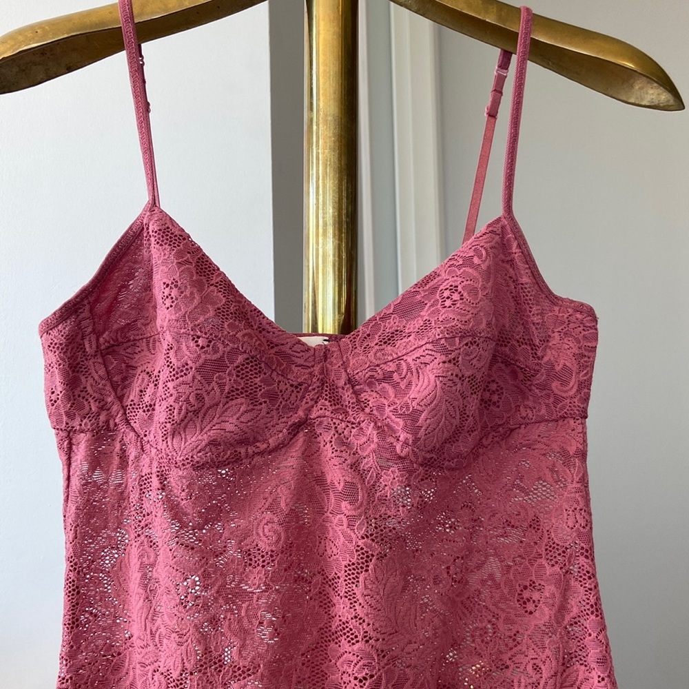 Aritzia Wilfred / Lace camisole / Size small / Great condition